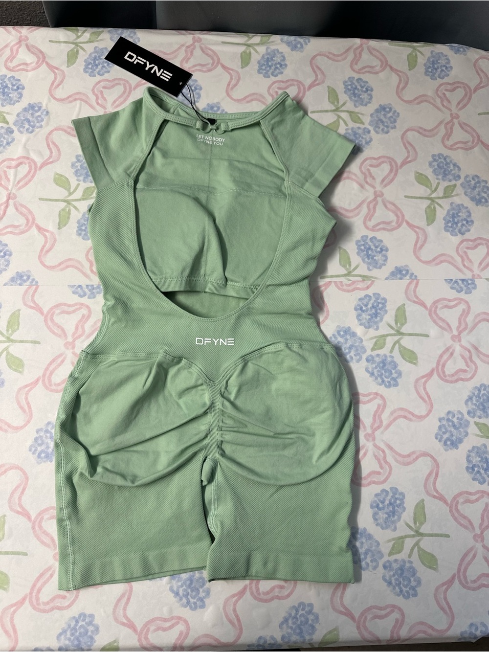 Dfyne impact short sleeve one piece - Picture 3 of 3